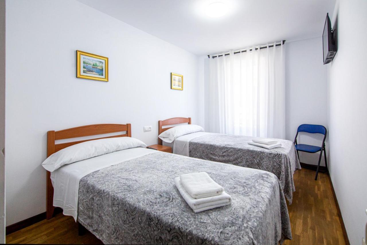 Yani'S Hospedaje Pension 1 Estrella Арриондас Экстерьер фото