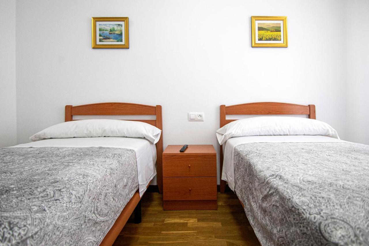 Yani'S Hospedaje Pension 1 Estrella Арриондас Экстерьер фото