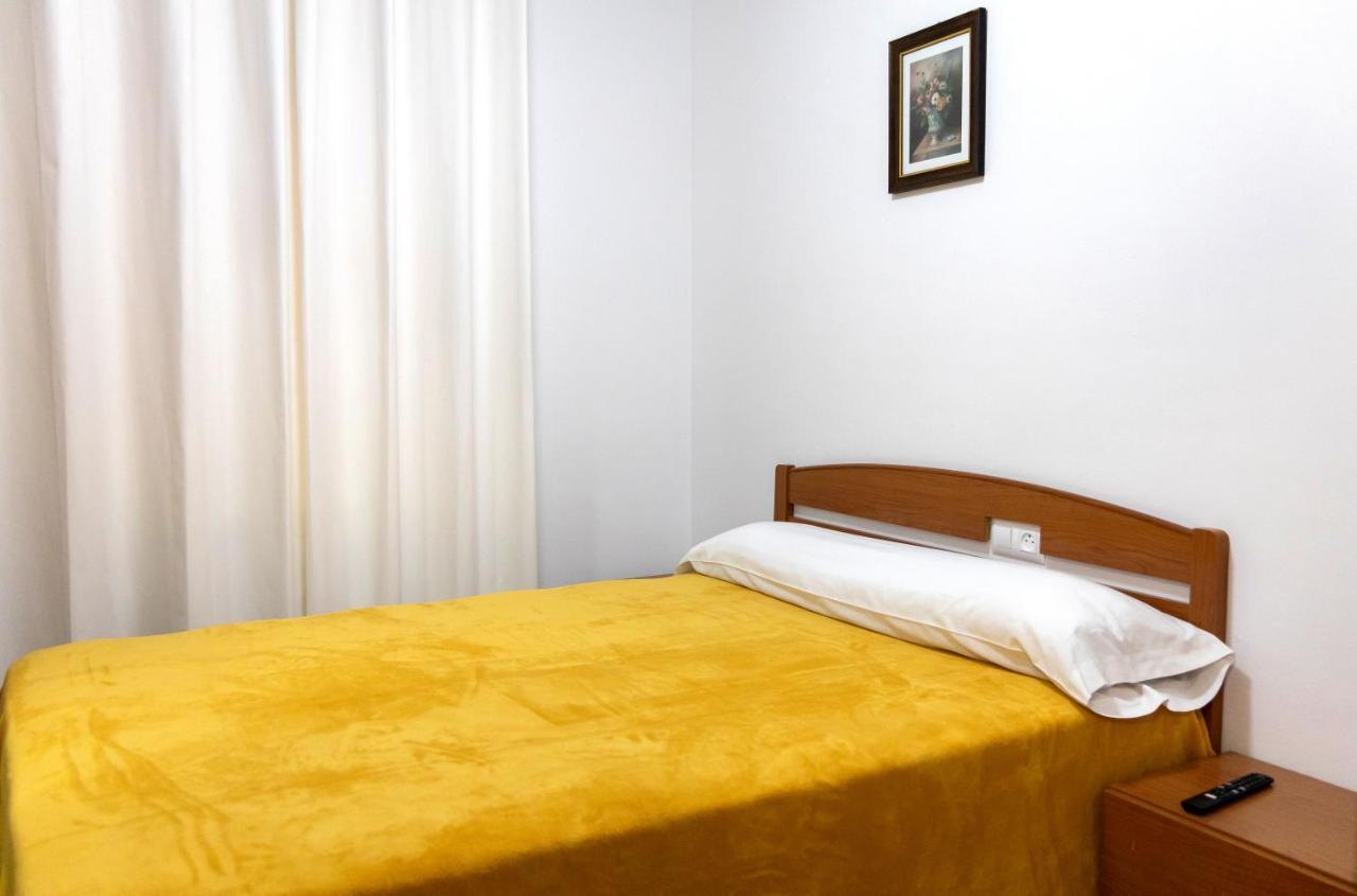Yani'S Hospedaje Pension 1 Estrella Арриондас Экстерьер фото