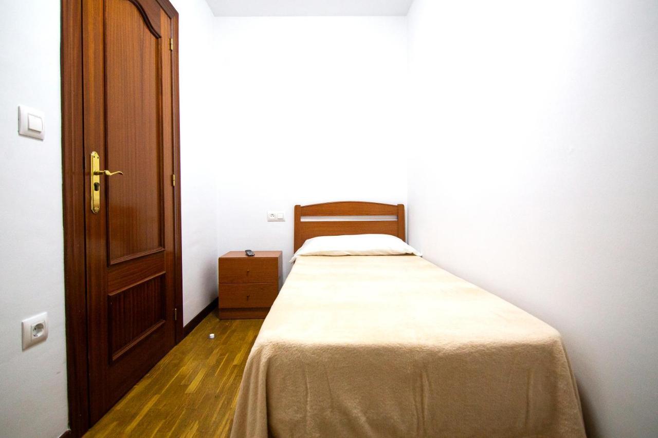 Yani'S Hospedaje Pension 1 Estrella Арриондас Экстерьер фото