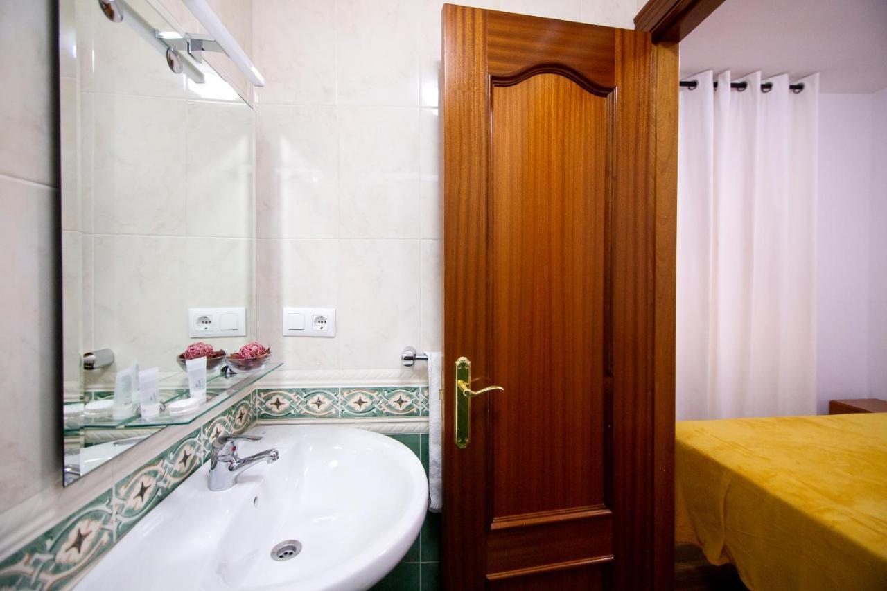 Yani'S Hospedaje Pension 1 Estrella Арриондас Экстерьер фото
