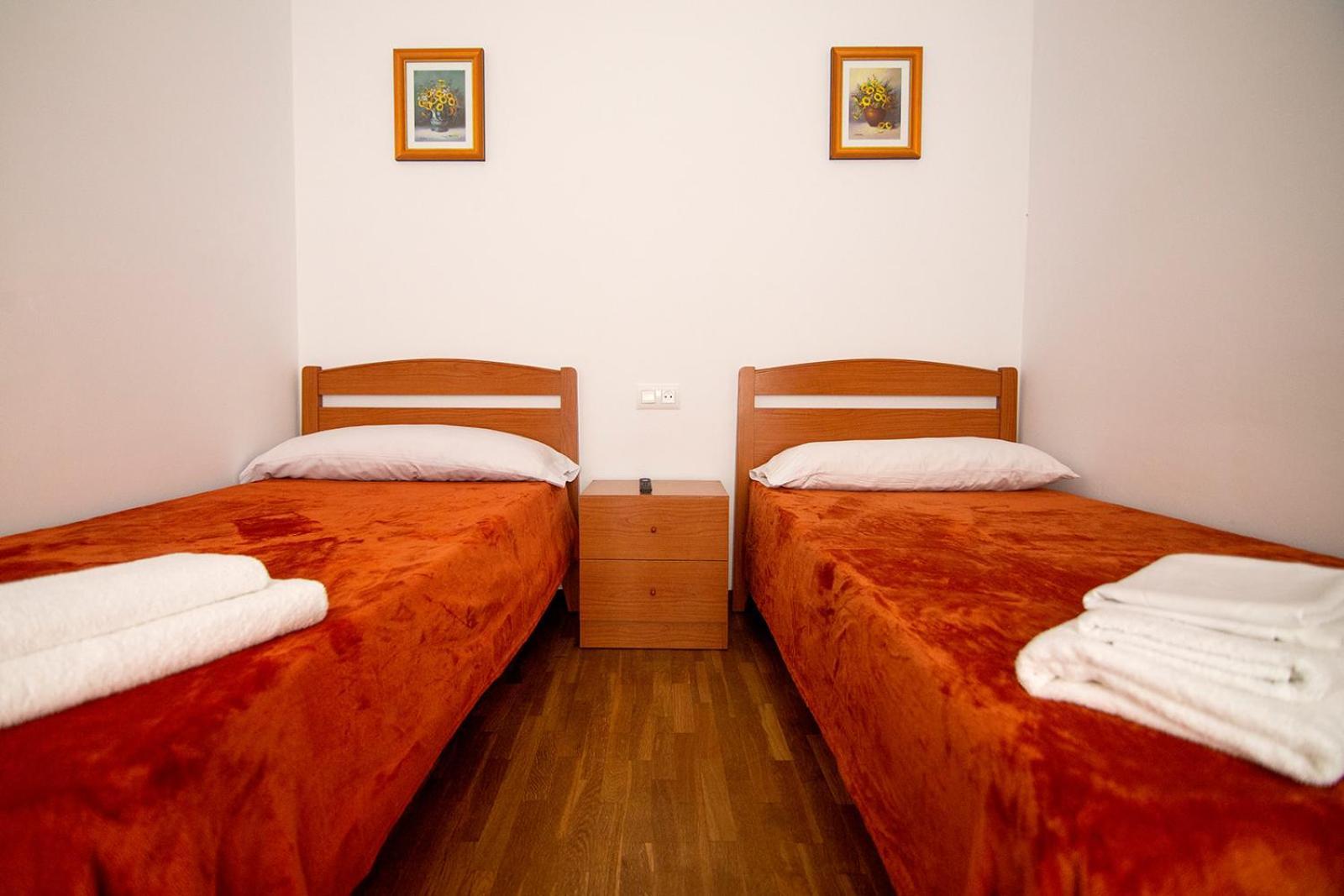 Yani'S Hospedaje Pension 1 Estrella Арриондас Экстерьер фото